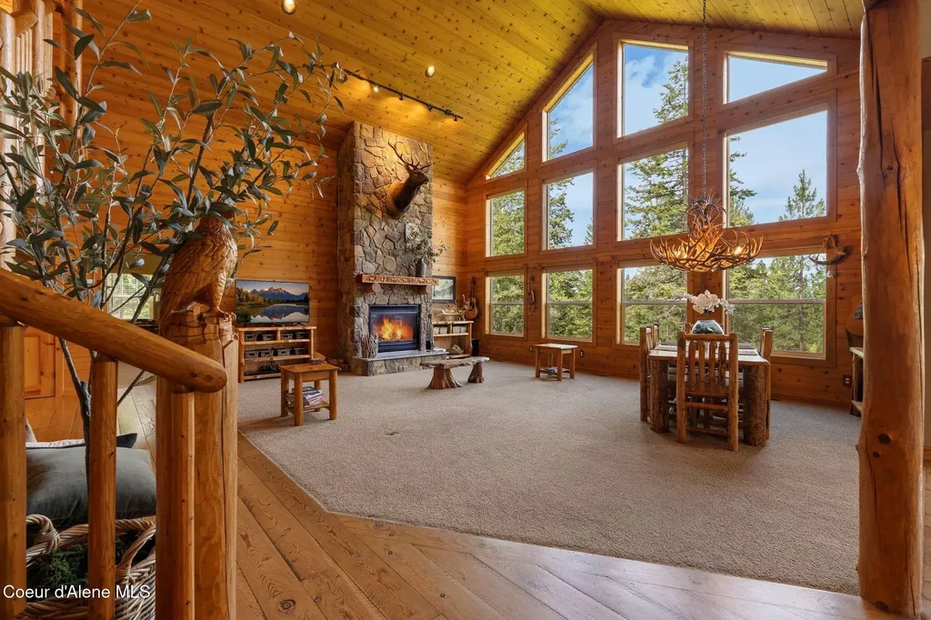 235 Kiebert Loop Hope ID 83836