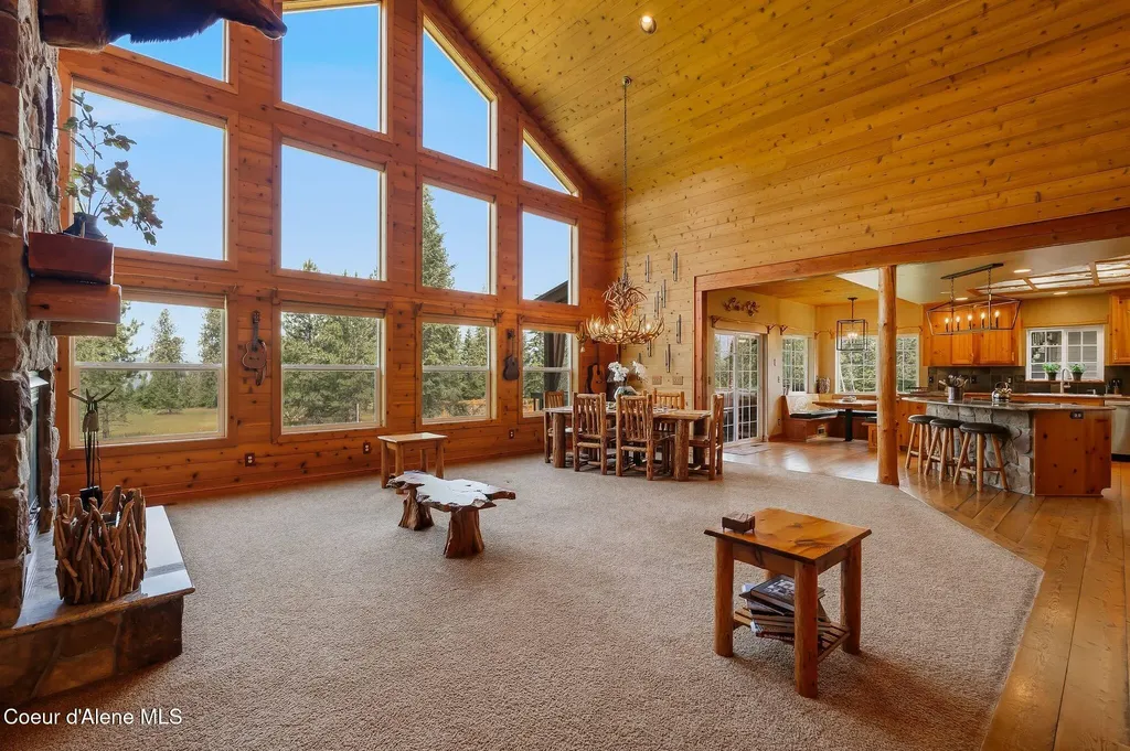235 Kiebert Loop Hope ID 83836