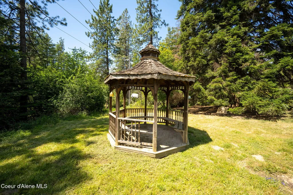 15565 Idaho 97 Harrison ID 83833