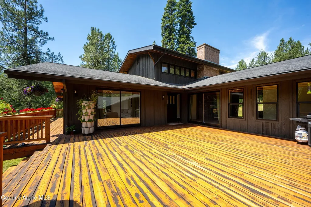 15565 Idaho 97 Harrison ID 83833