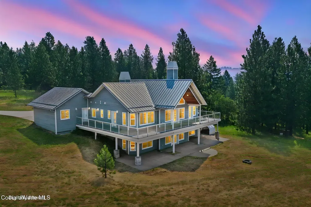 2953 E Badger Road Harrison ID 83833
