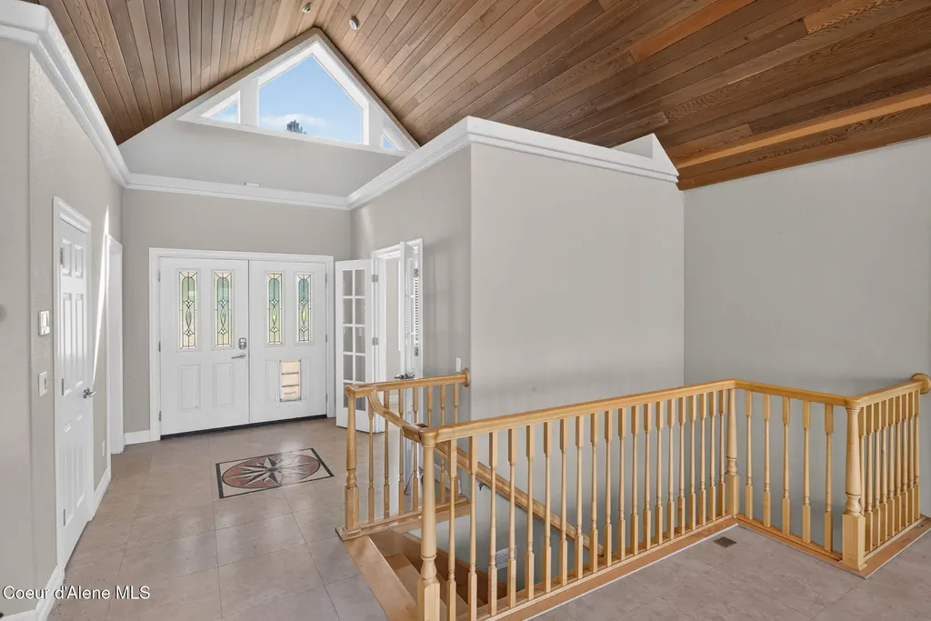 2953 E Badger Road Harrison ID 83833