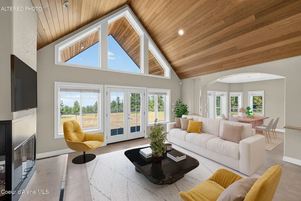 2953 E Badger Road Harrison ID 83833