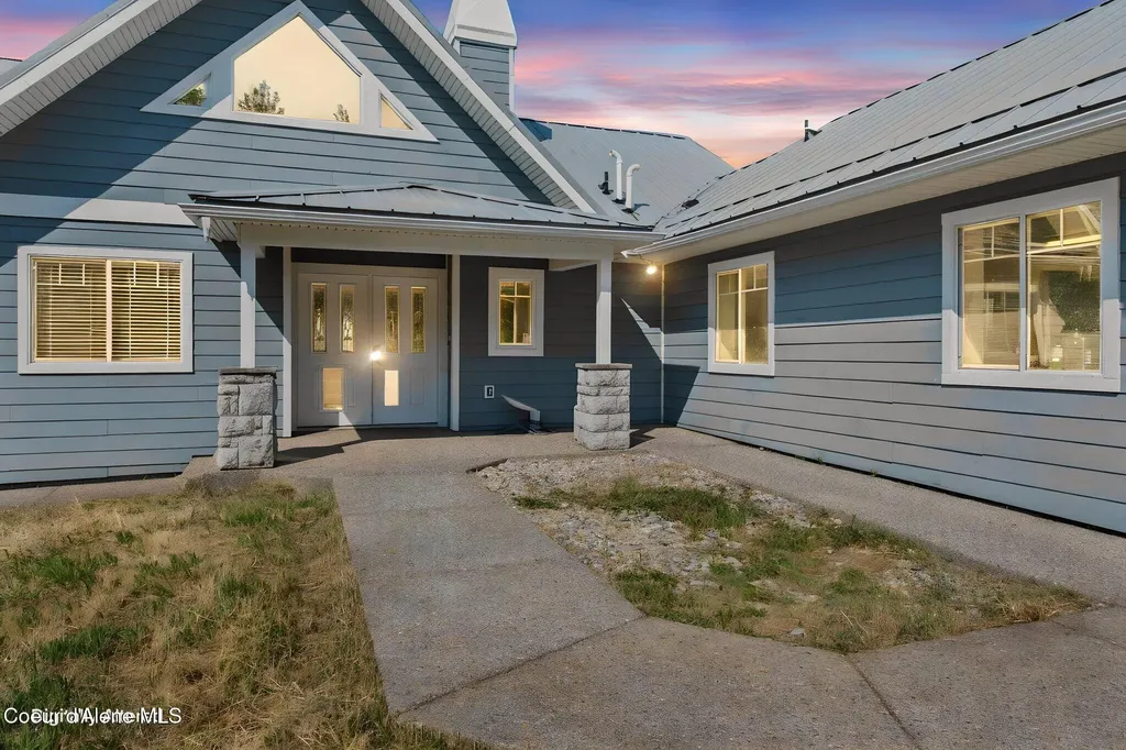 2953 E Badger Road Harrison ID 83833