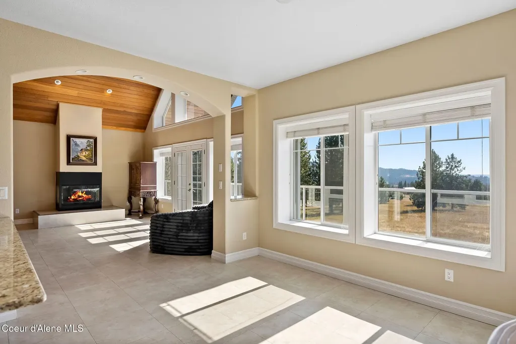 2953 E Badger Road Harrison ID 83833