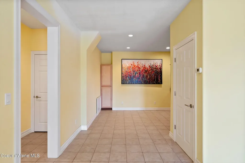 2953 E Badger Road Harrison ID 83833