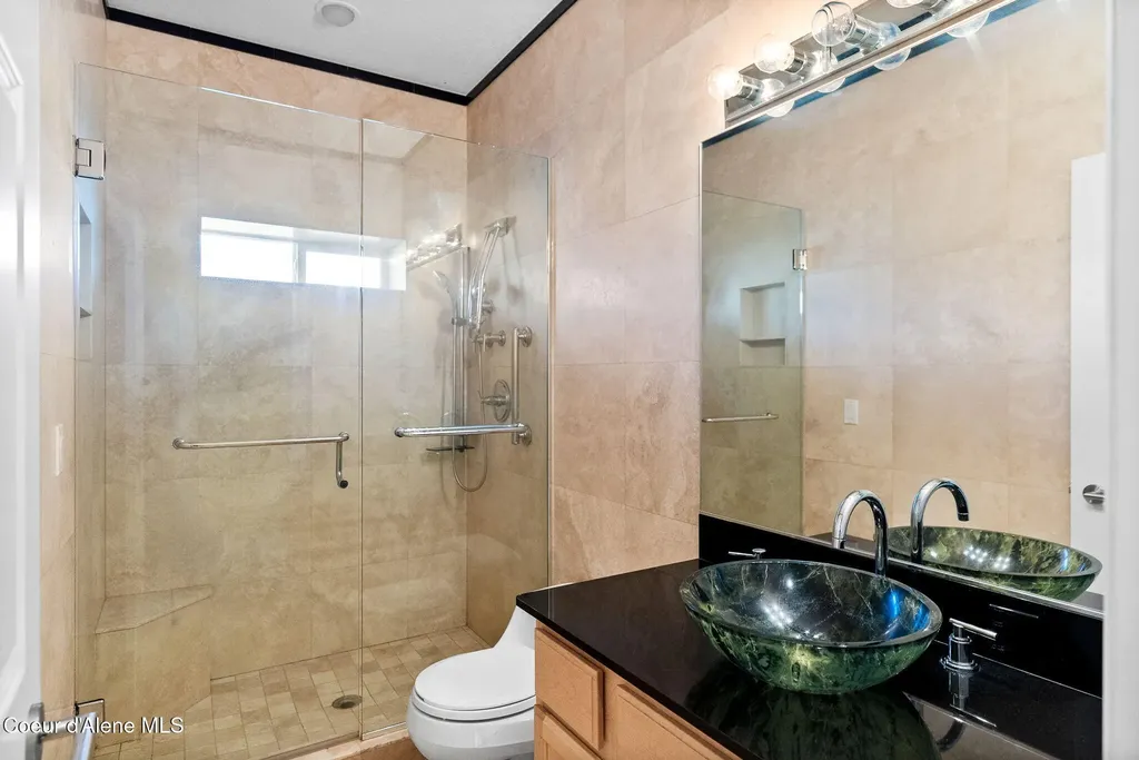 2953 E Badger Road Harrison ID 83833
