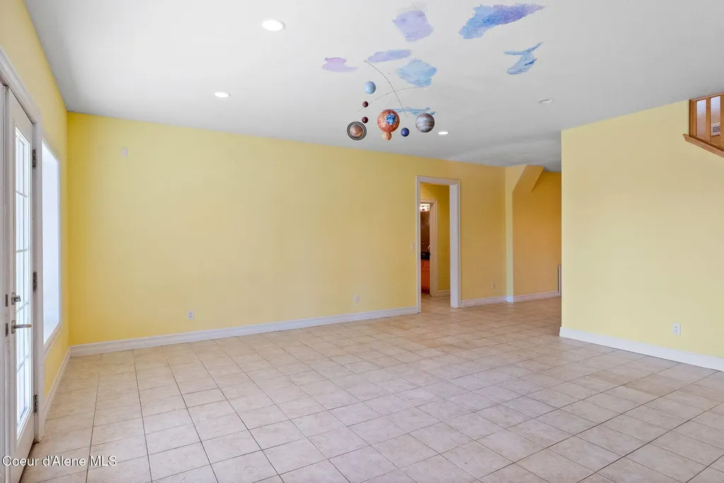 2953 E Badger Road Harrison ID 83833