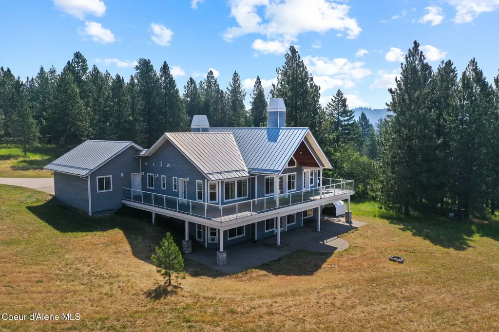2953 E Badger Road Harrison ID 83833