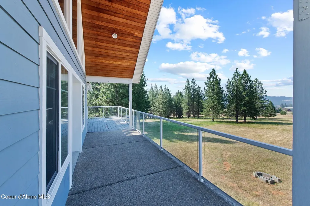 2953 E Badger Road Harrison ID 83833
