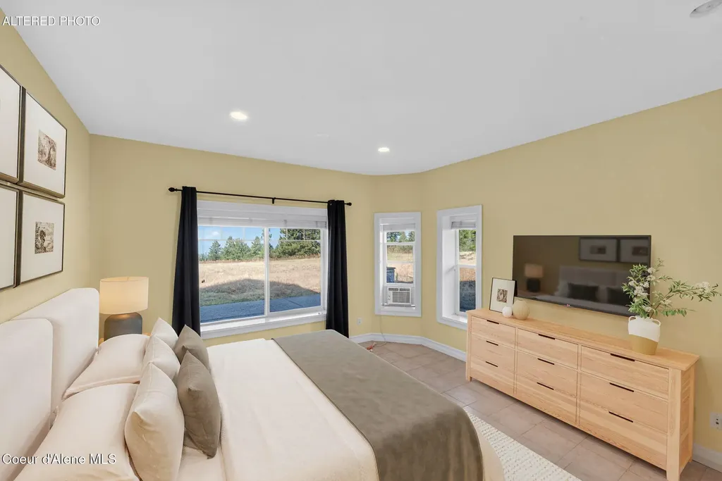 2953 E Badger Road Harrison ID 83833