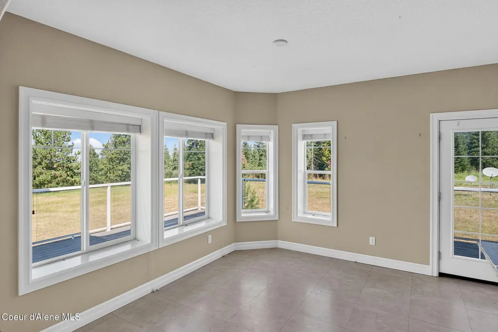 2953 E Badger Road Harrison ID 83833