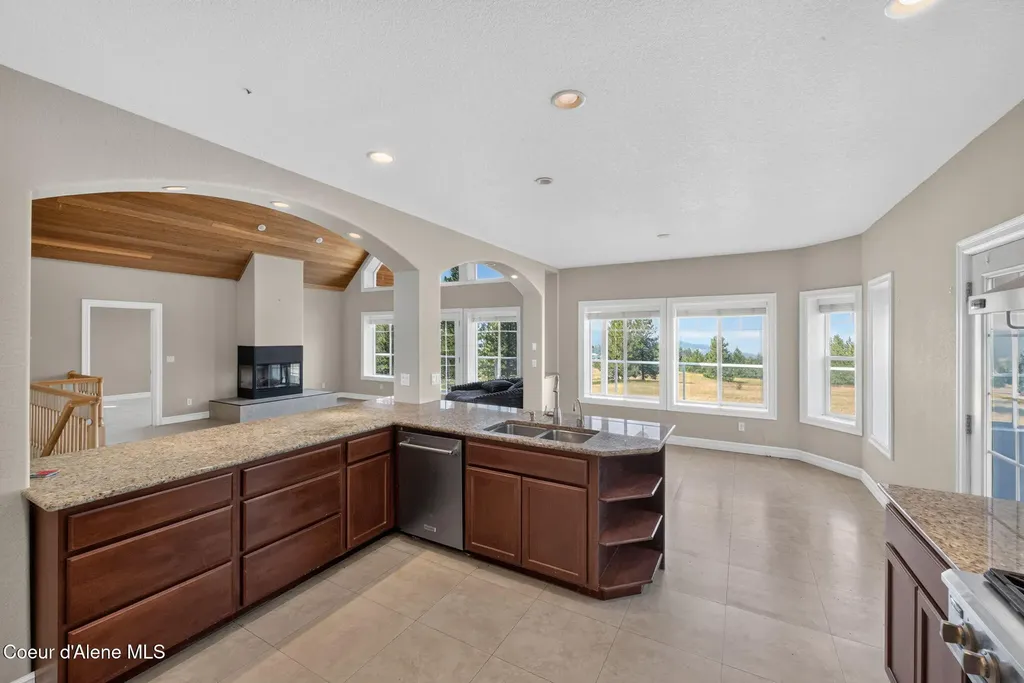 2953 E Badger Road Harrison ID 83833