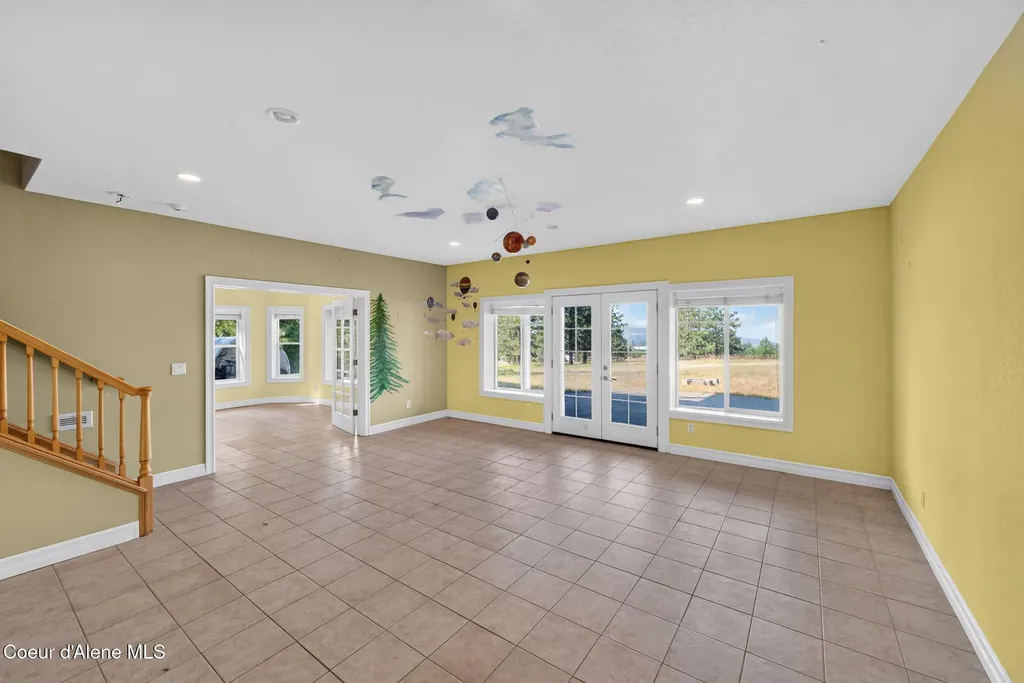 2953 E Badger Road Harrison ID 83833
