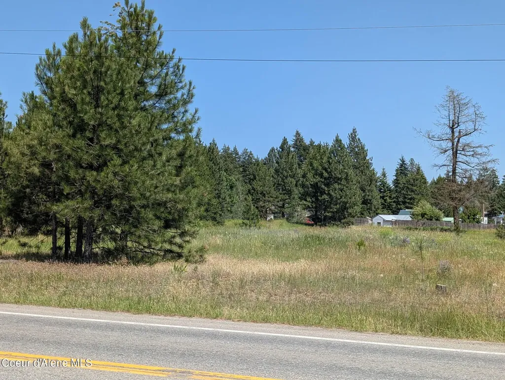 Nka 5th Avenue Spirit Lake ID 83869