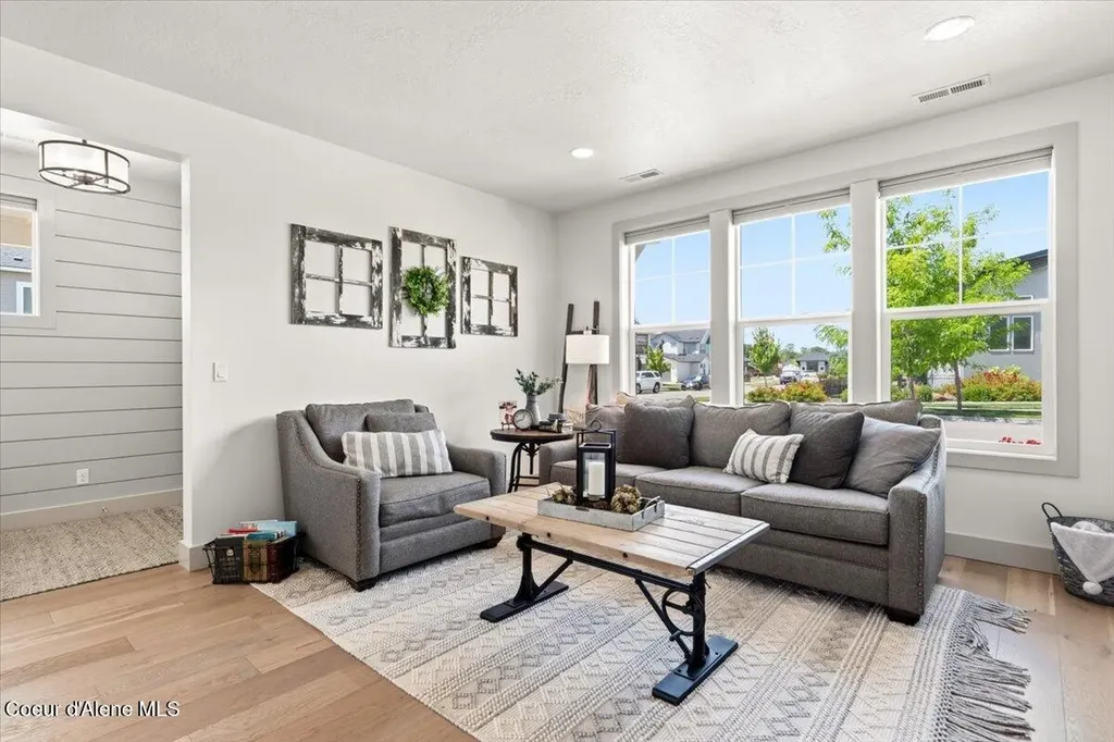 3794 S Single Tree Avenue Boise ID 83716