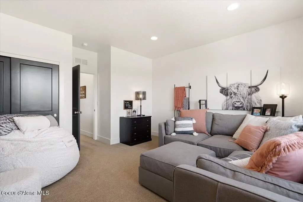 3794 S Single Tree Avenue Boise ID 83716