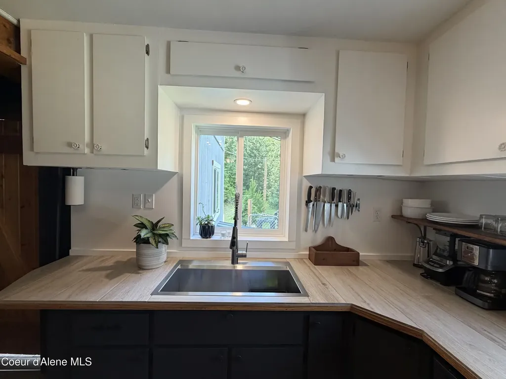 452 Toad Road Priest River ID 83856