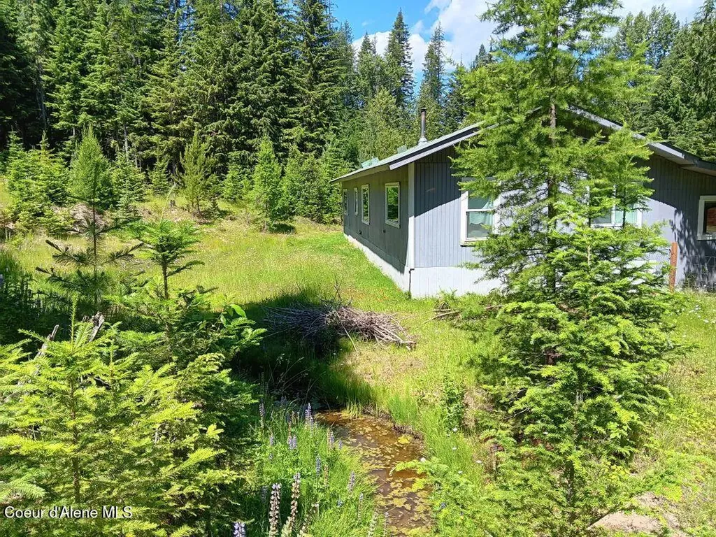 452 Toad Road Priest River ID 83856