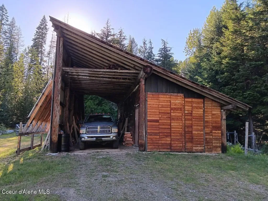 452 Toad Road Priest River ID 83856