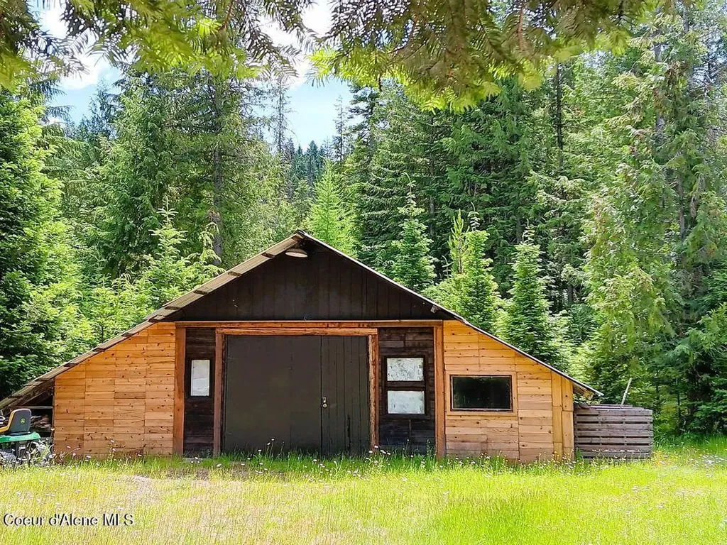 452 Toad Road Priest River ID 83856
