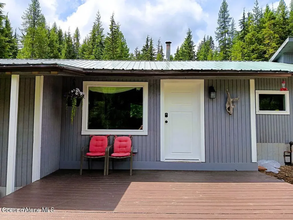 452 Toad Road Priest River ID 83856