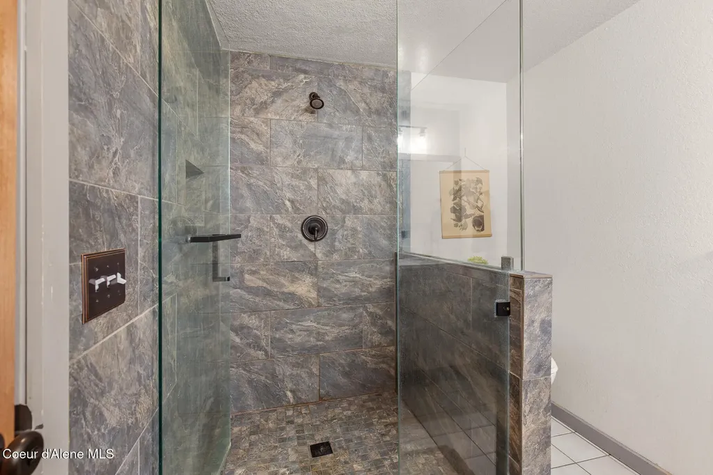8795 N Clarkview Place Hayden ID 83835
