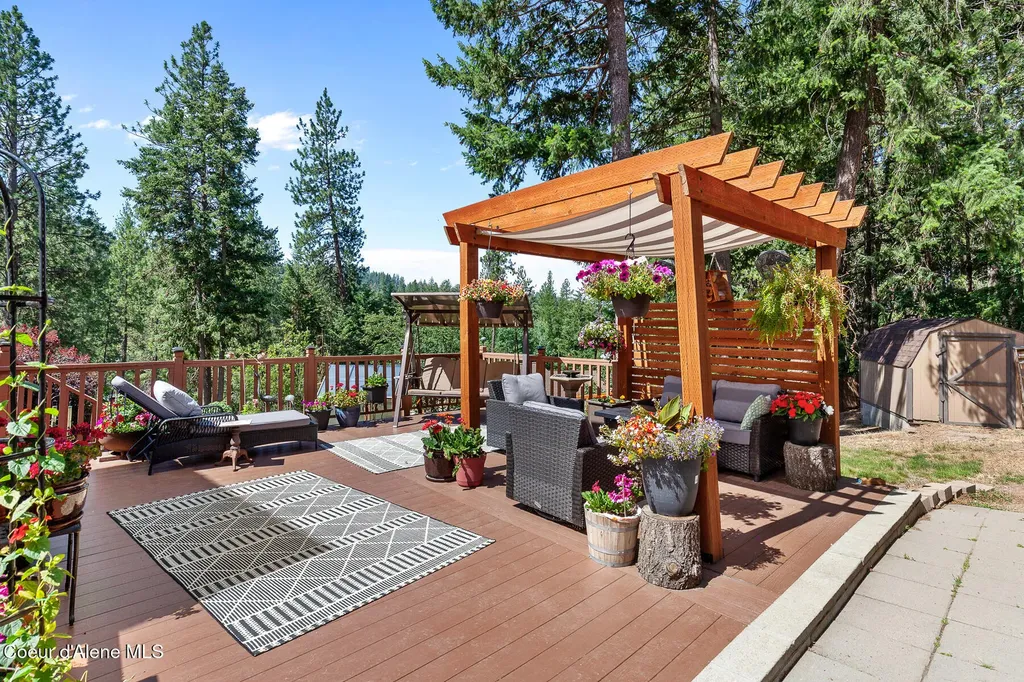 8795 N Clarkview Place Hayden ID 83835