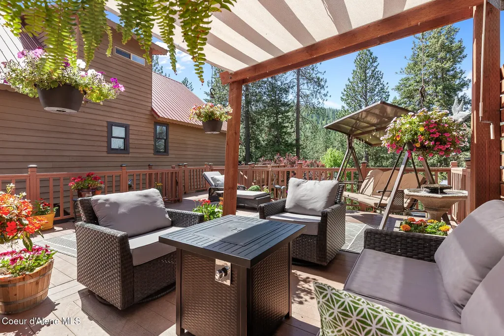 8795 N Clarkview Place Hayden ID 83835