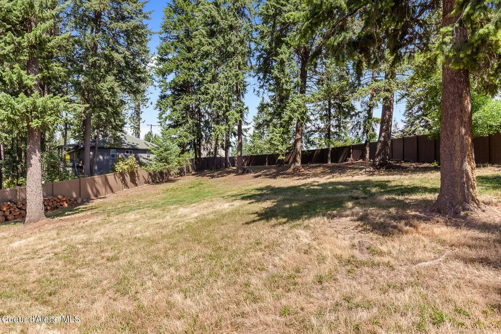 8795 N Clarkview Place Hayden ID 83835