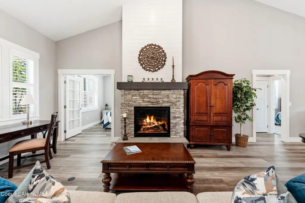 218 Crooked Ear Drive Sandpoint ID 83864