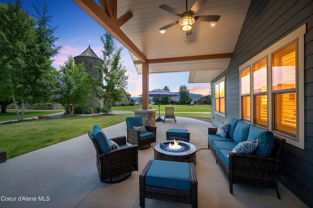 218 Crooked Ear Drive Sandpoint ID 83864