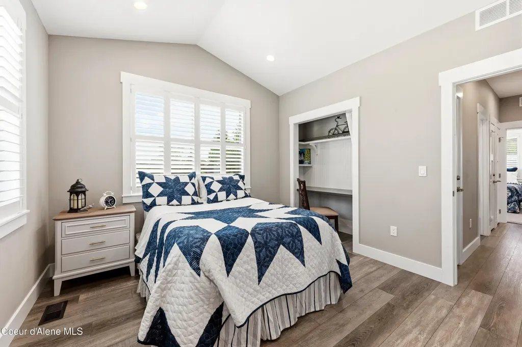 218 Crooked Ear Drive Sandpoint ID 83864