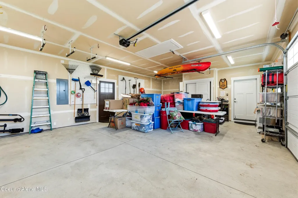 218 Crooked Ear Drive Sandpoint ID 83864