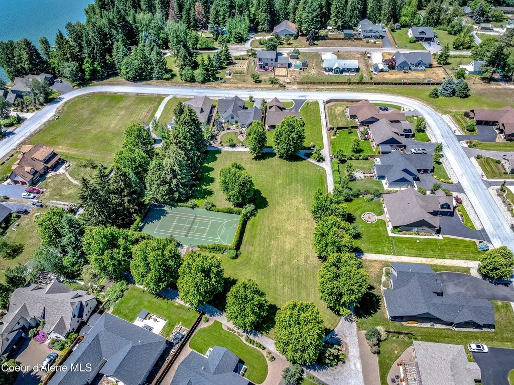 218 Crooked Ear Drive Sandpoint ID 83864