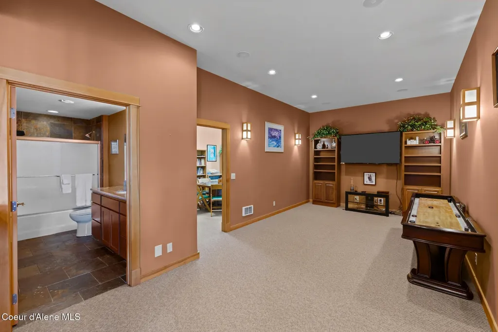 511 S Camp Bay Road Sagle ID 83860