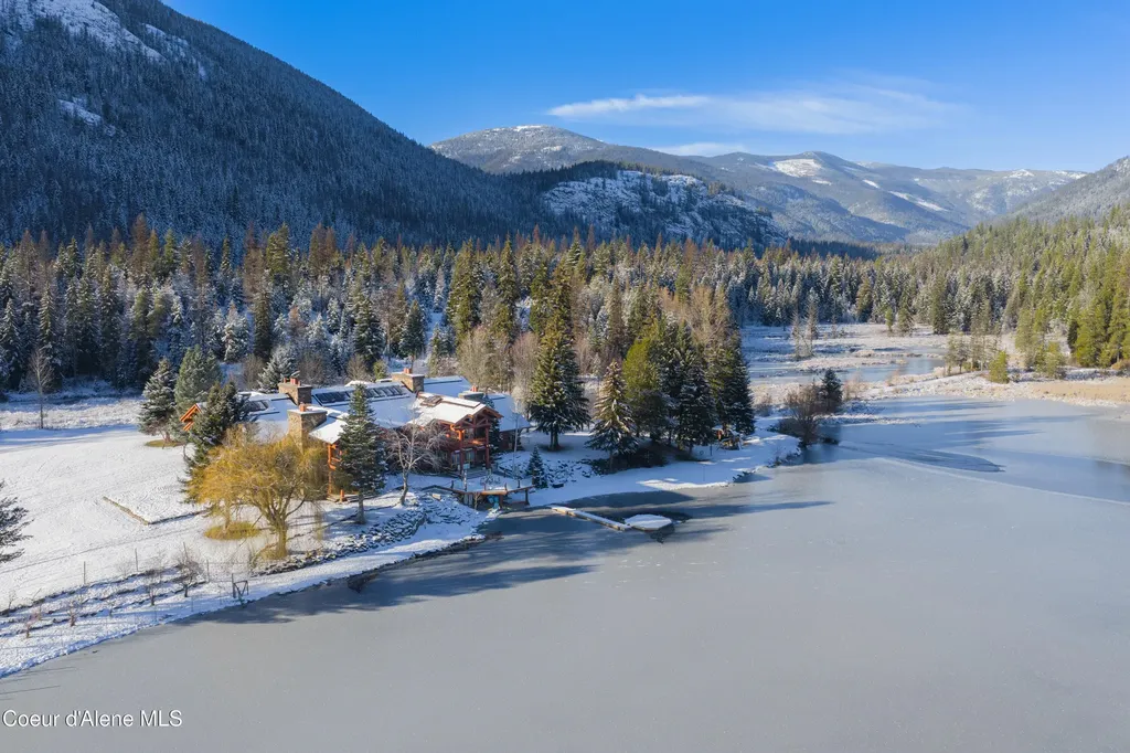 533739 U.s. 95 - 228 Acres Bonners Ferry ID 83805