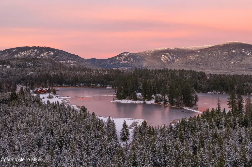 533739 U.s. 95 - 228 Acres Bonners Ferry ID 83805