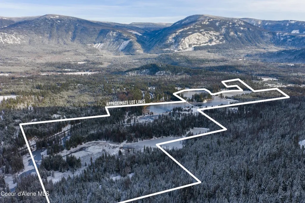 533739 U.s. 95 - 228 Acres Bonners Ferry ID 83805