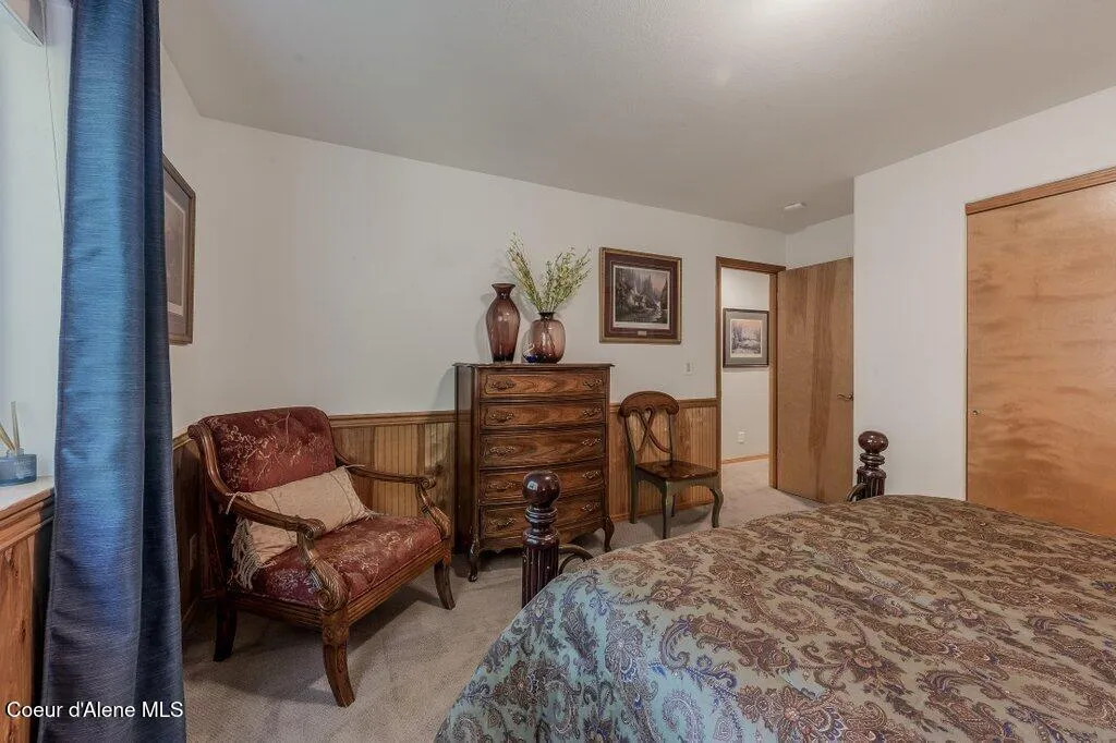 11413 N Summit Loop Hauser ID 83854