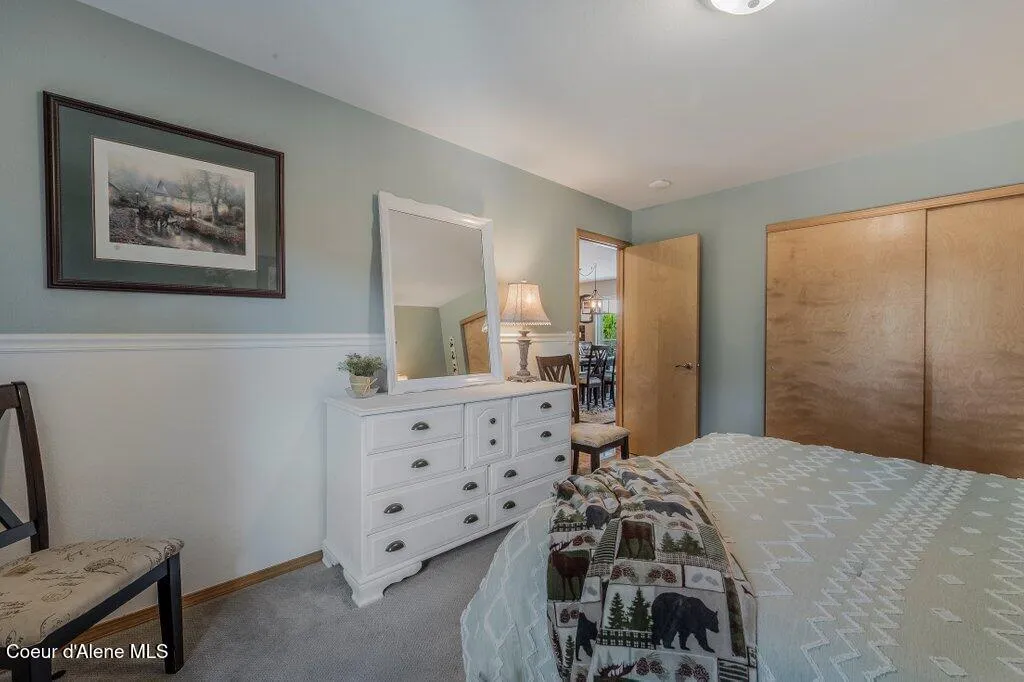 11413 N Summit Loop Hauser ID 83854