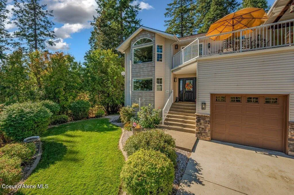 11413 N Summit Loop Hauser ID 83854