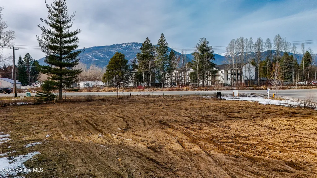 55 Carnelian Avenue Ponderay ID 83852