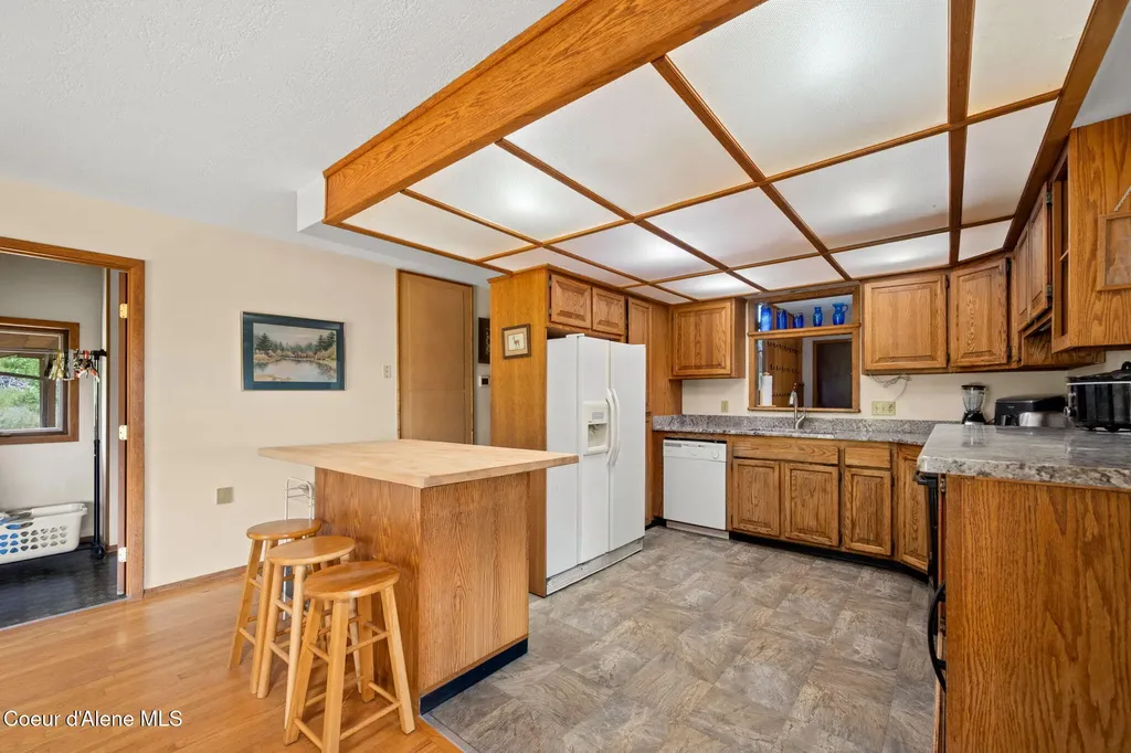 6734 W Sturgeon Road Rathdrum ID 83858