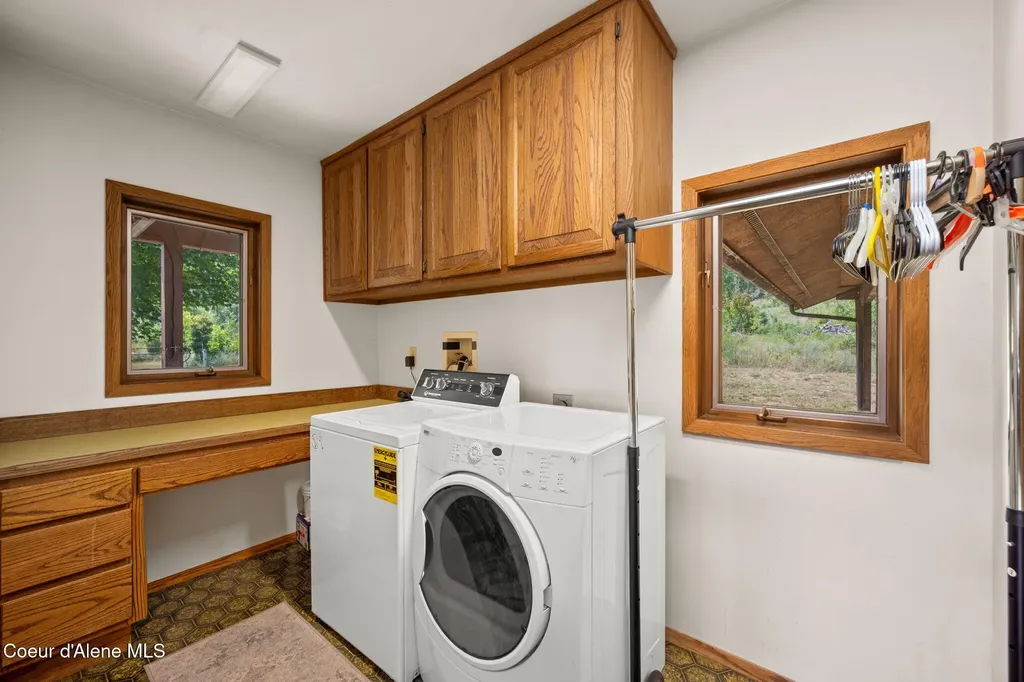 6734 W Sturgeon Road Rathdrum ID 83858