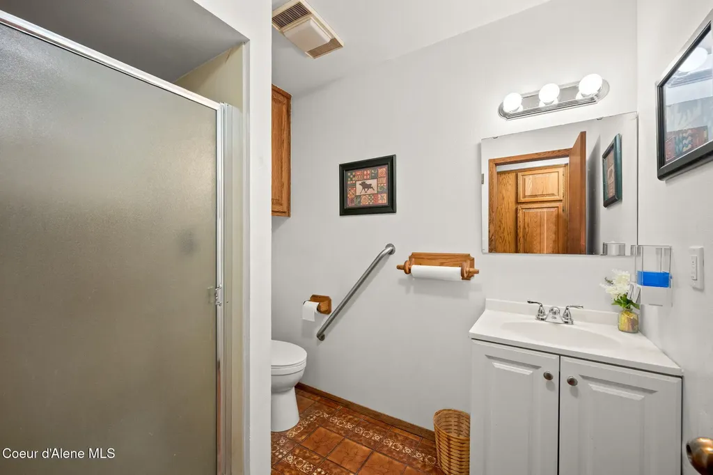 6734 W Sturgeon Road Rathdrum ID 83858