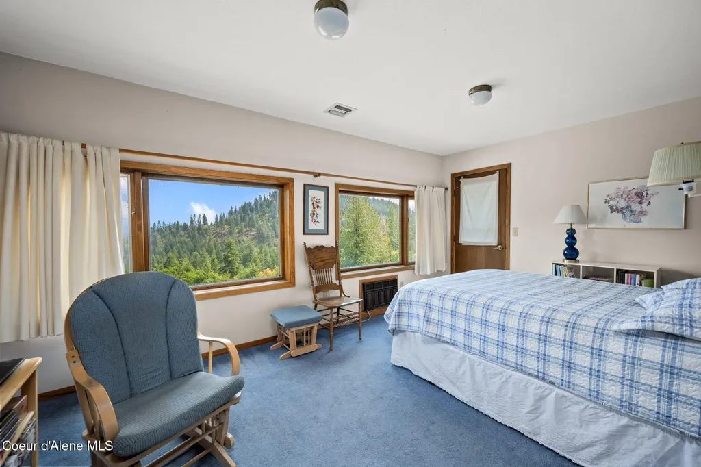 6734 W Sturgeon Road Rathdrum ID 83858
