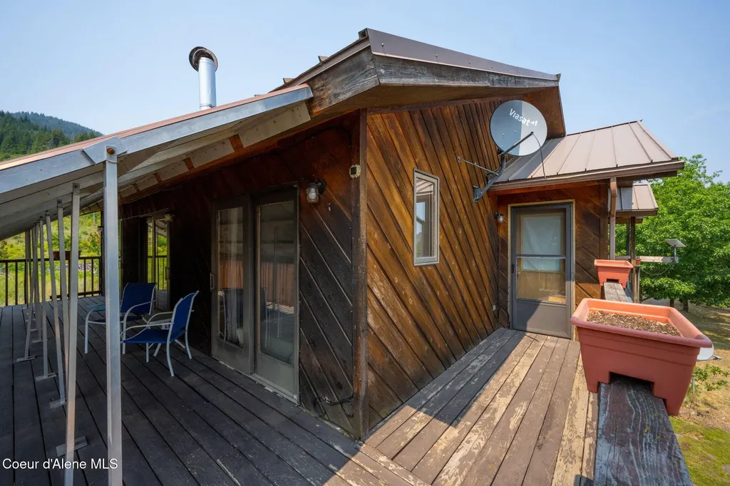 6734 W Sturgeon Road Rathdrum ID 83858