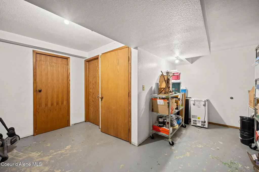 6734 W Sturgeon Road Rathdrum ID 83858