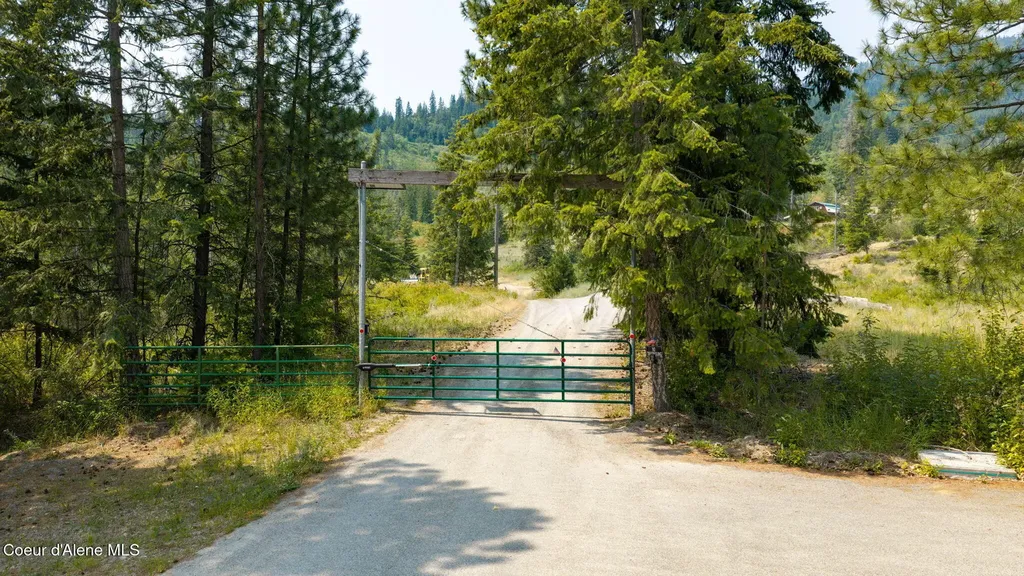6734 W Sturgeon Road Rathdrum ID 83858